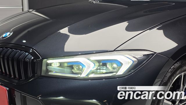 BMW 3-Series 2025 — photo 8