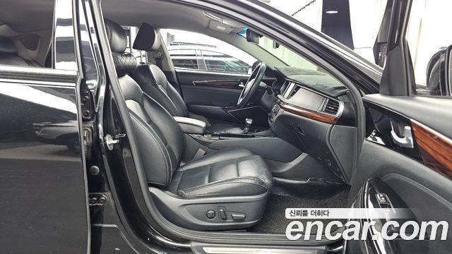 Kia K7 2016 — photo 11