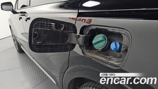 Kia Canival 2023 — photo 36