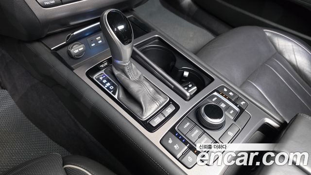 Hyundai Genesis 2016 — photo 9