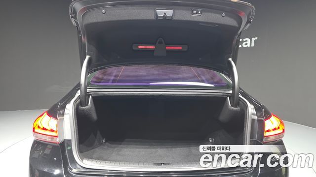 Hyundai Genesis 2016 — photo 20