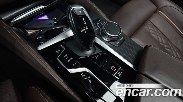 BMW Gran Turismo 2023 — photo 12