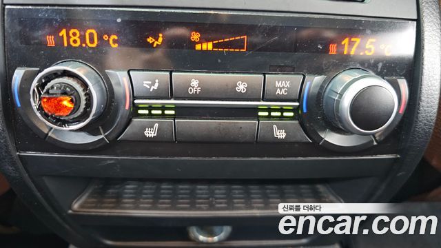 BMW 5-Series 2014 — photo 18
