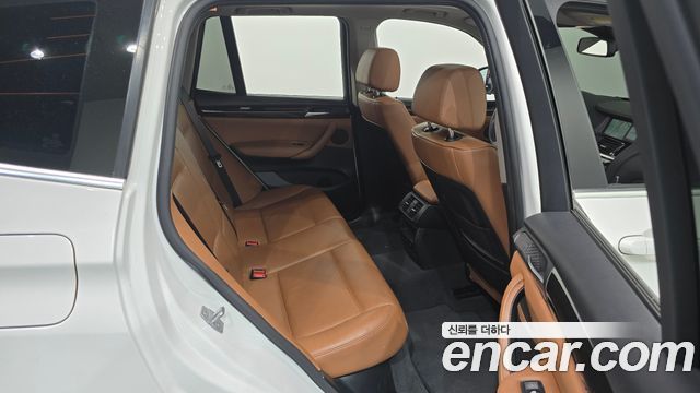 BMW X3 2016 — photo 11