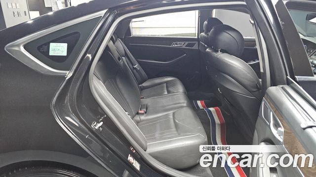 Hyundai Genesis 2016 — photo 11
