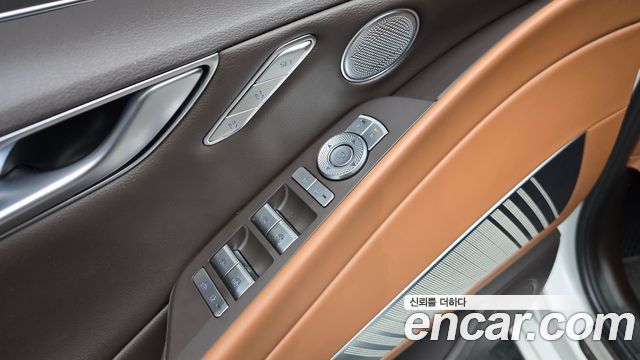 Genesis G80 2022 — photo 21