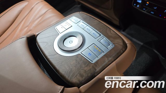 Genesis G80 2022 — photo 25