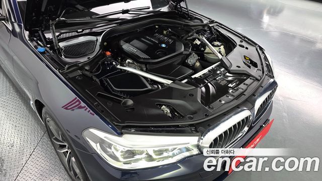 BMW 5-Series 2020 — photo 6