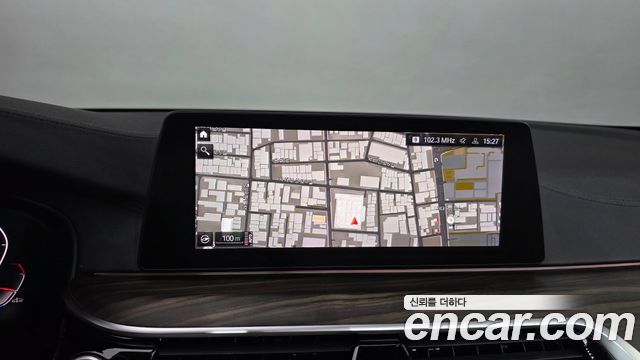 BMW 5-Series 2020 — photo 15