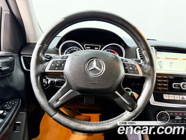 Mercedes-Benz M-class 2015 — photo 6