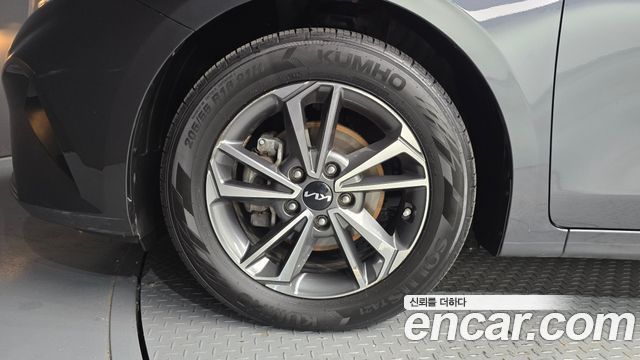 Kia K3 2022 — photo 5