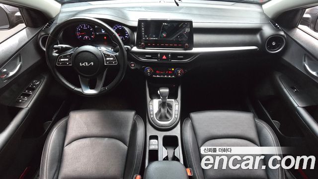 Kia K3 2022 — photo 10