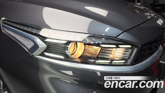 Kia K3 2022 — photo 8