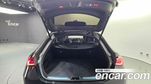 Mercedes-Benz GLC-Class 2024 — photo 26