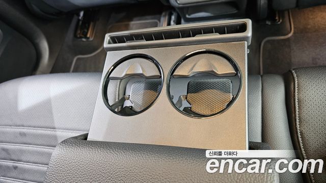 Mercedes-Benz GLC-Class 2024 — photo 30