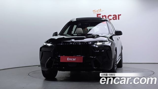 BMW X7 2026 — photo 3
