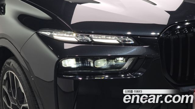BMW X7 2026 — photo 8