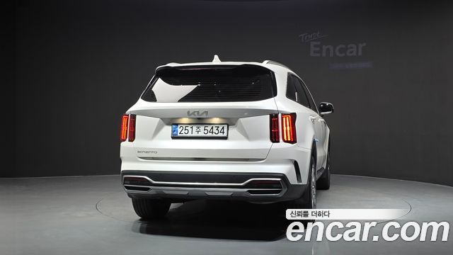 Kia Sorento 2023 — photo 4
