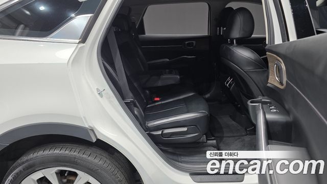 Kia Sorento 2023 — photo 12