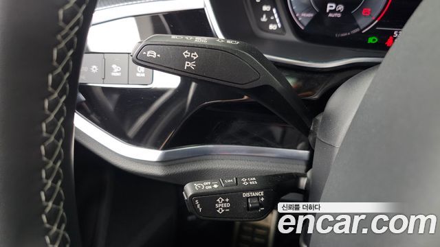 Audi Q3 2023 — photo 20