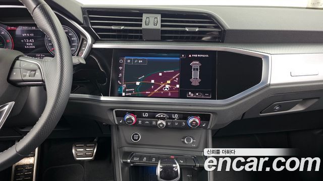 Audi Q3 2023 — photo 21
