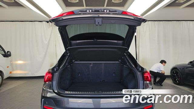 Audi Q3 2023 — photo 26