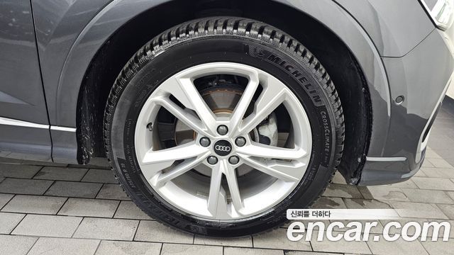 Audi Q3 2023 — photo 7