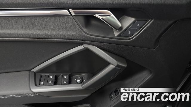 Audi Q3 2023 — photo 29