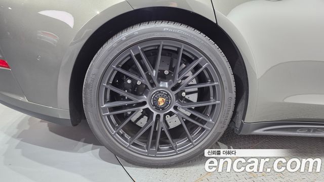 Porsche Panamera 2025 — photo 5