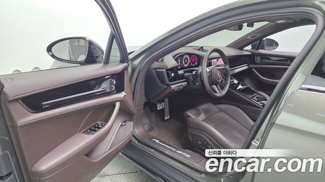 Porsche Panamera 2025 — photo 10