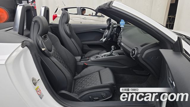 Audi TT 2016 — photo 11