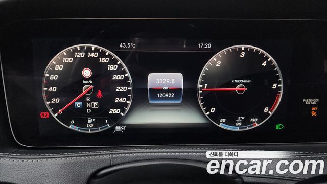 Mercedes-Benz S-Class 2018 — photo 11