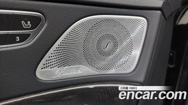Mercedes-Benz S-Class 2018 — photo 32