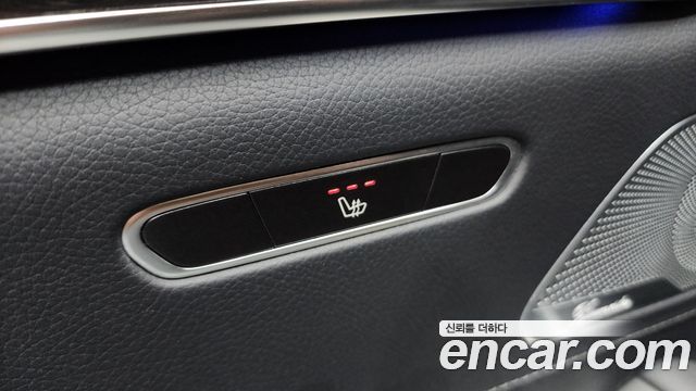 Mercedes-Benz S-Class 2018 — photo 33