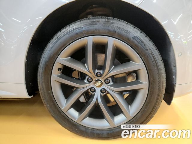 Land Rover Range Rover Sport 2023 — photo 4