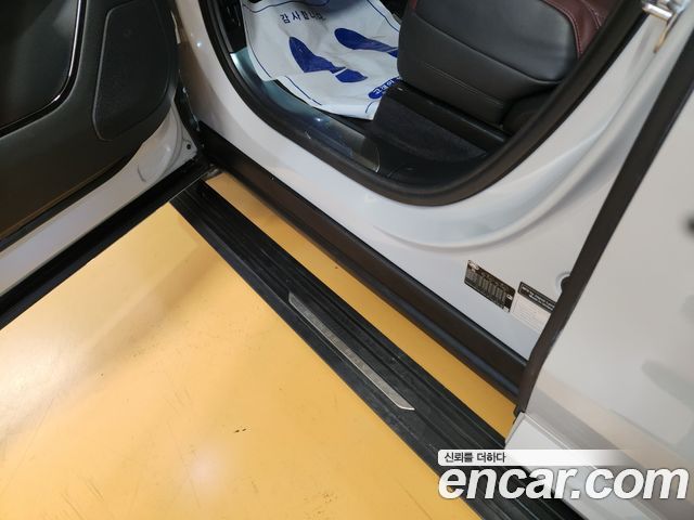 Land Rover Range Rover Sport 2023 — photo 17