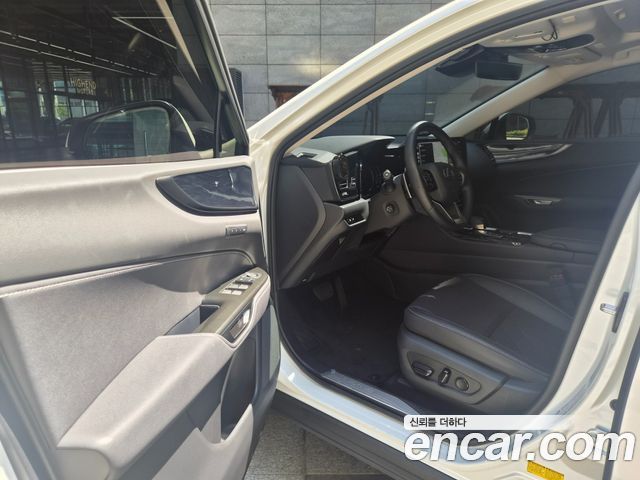 Lexus NX 2025 — photo 10