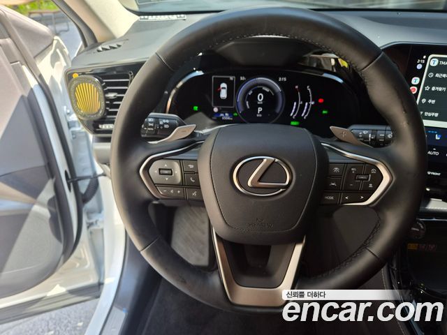 Lexus NX 2025 — photo 17