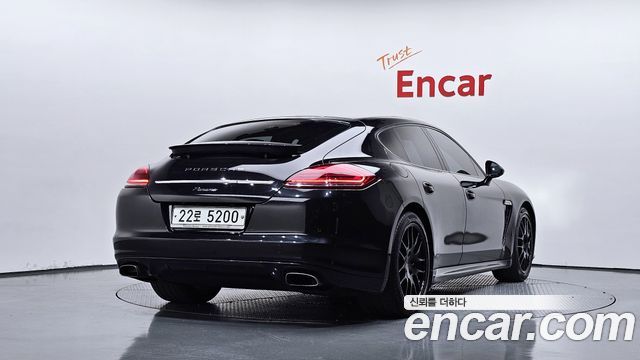 Porsche Panamera 2011 — photo 2