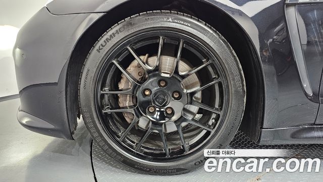 Porsche Panamera 2011 — photo 5