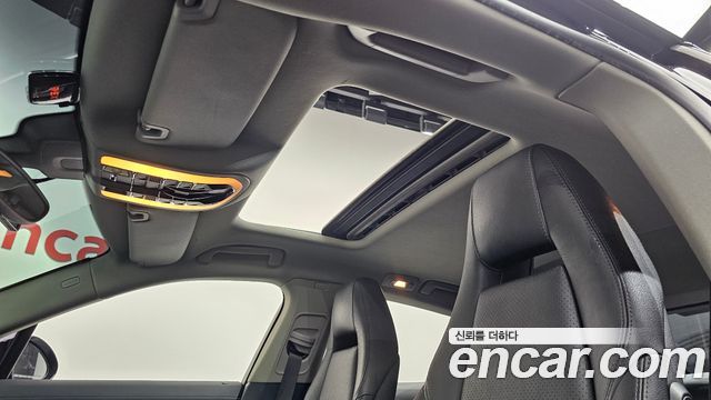 Porsche Panamera 2011 — photo 19