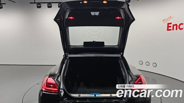 Porsche Panamera 2011 — photo 20