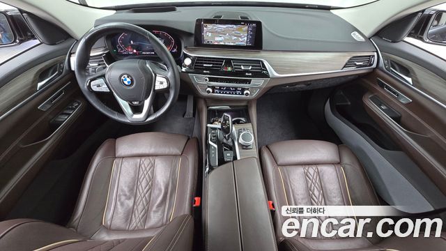 BMW Gran Turismo 2020 — photo 10