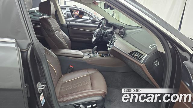 BMW Gran Turismo 2020 — photo 16