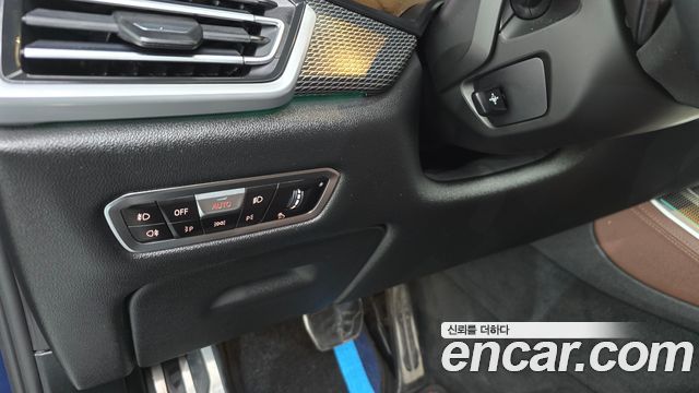 BMW X5 2020 — photo 28