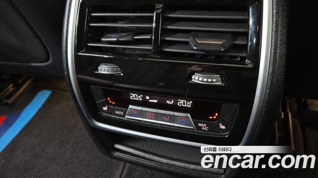 BMW X5 2020 — photo 31