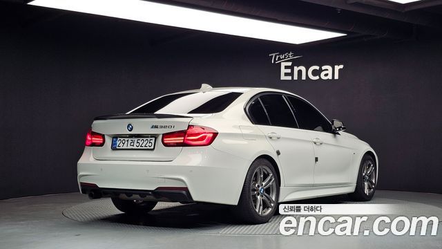 BMW 3-Series 2018 — photo 2