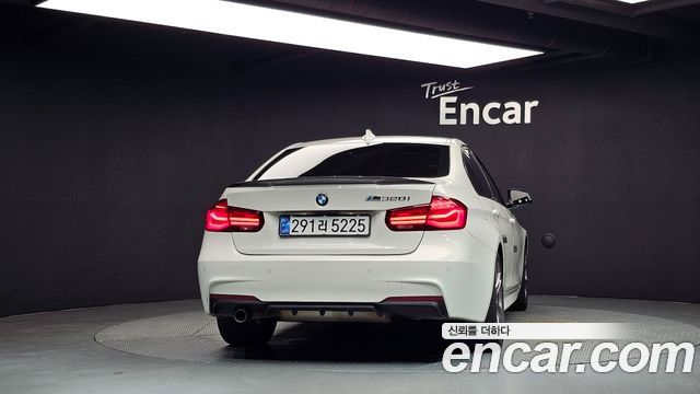 BMW 3-Series 2018 — photo 4