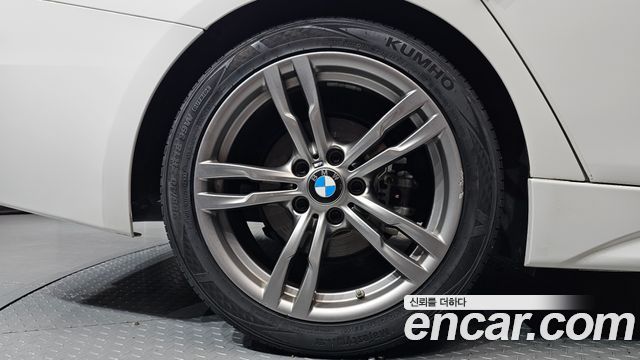 BMW 3-Series 2018 — photo 5