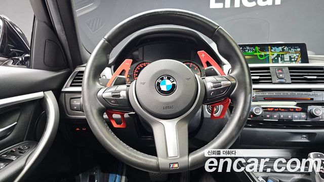BMW 3-Series 2018 — photo 13